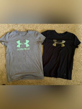 Under Armour Womens Short Sleeve Tees in Gray & Black with Mint & Gold Logos